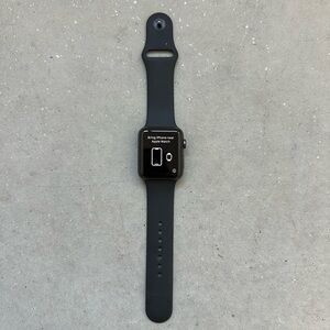 Apple Watch Series 3 42mm Aluminum Band GPS Composite Black